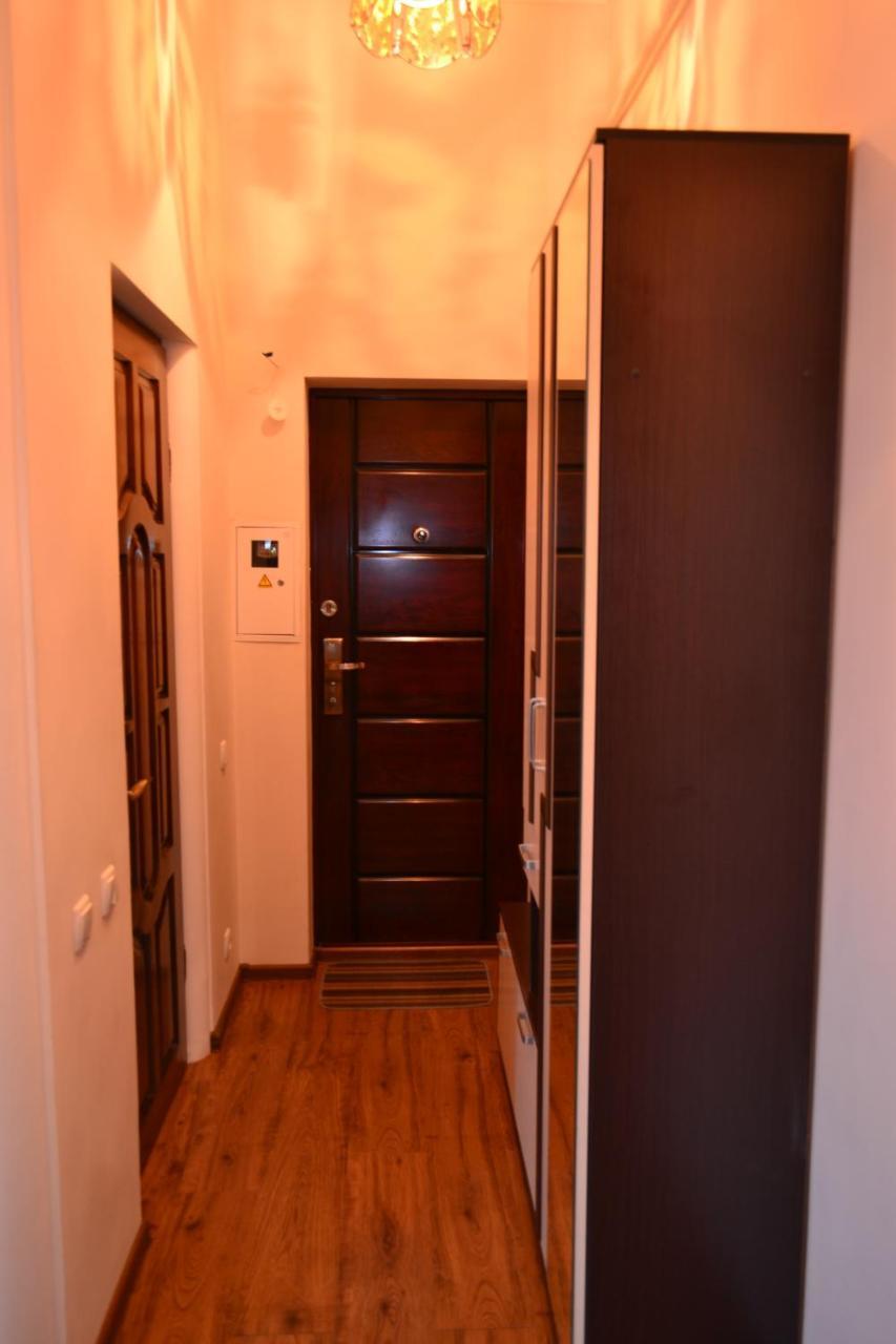 Apartment On Shevchenka Boulevard テルノーピリ エクステリア 写真