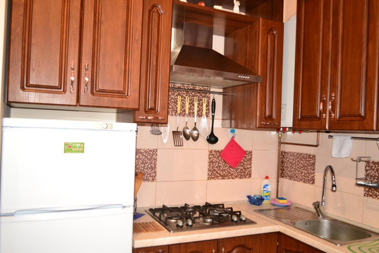 Apartment On Shevchenka Boulevard テルノーピリ エクステリア 写真