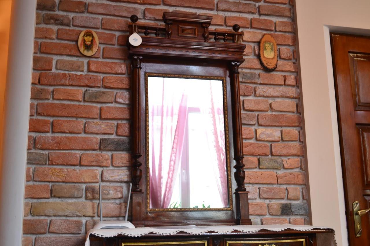 Apartment On Shevchenka Boulevard テルノーピリ エクステリア 写真