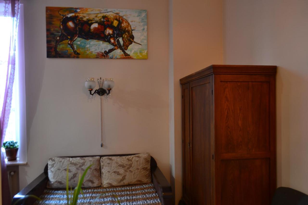 Apartment On Shevchenka Boulevard テルノーピリ エクステリア 写真